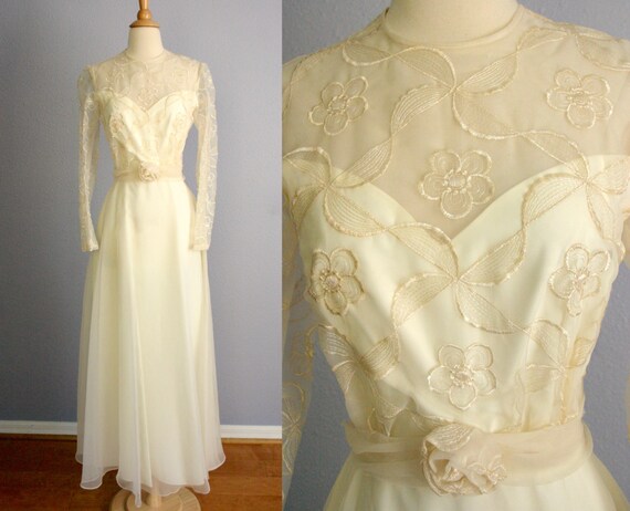 vintage 70s wedding dress