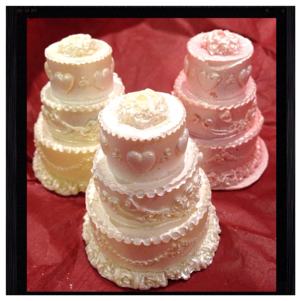 Wedding Cake Chocolate Covered Oreos - 12 Pieces