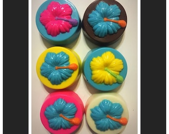 Hibiscus, Hawaiian themed chocolate covered oreos