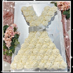Cupcakes, Pull apart cupcakes, cupcake cake, pull apart cupcake cake