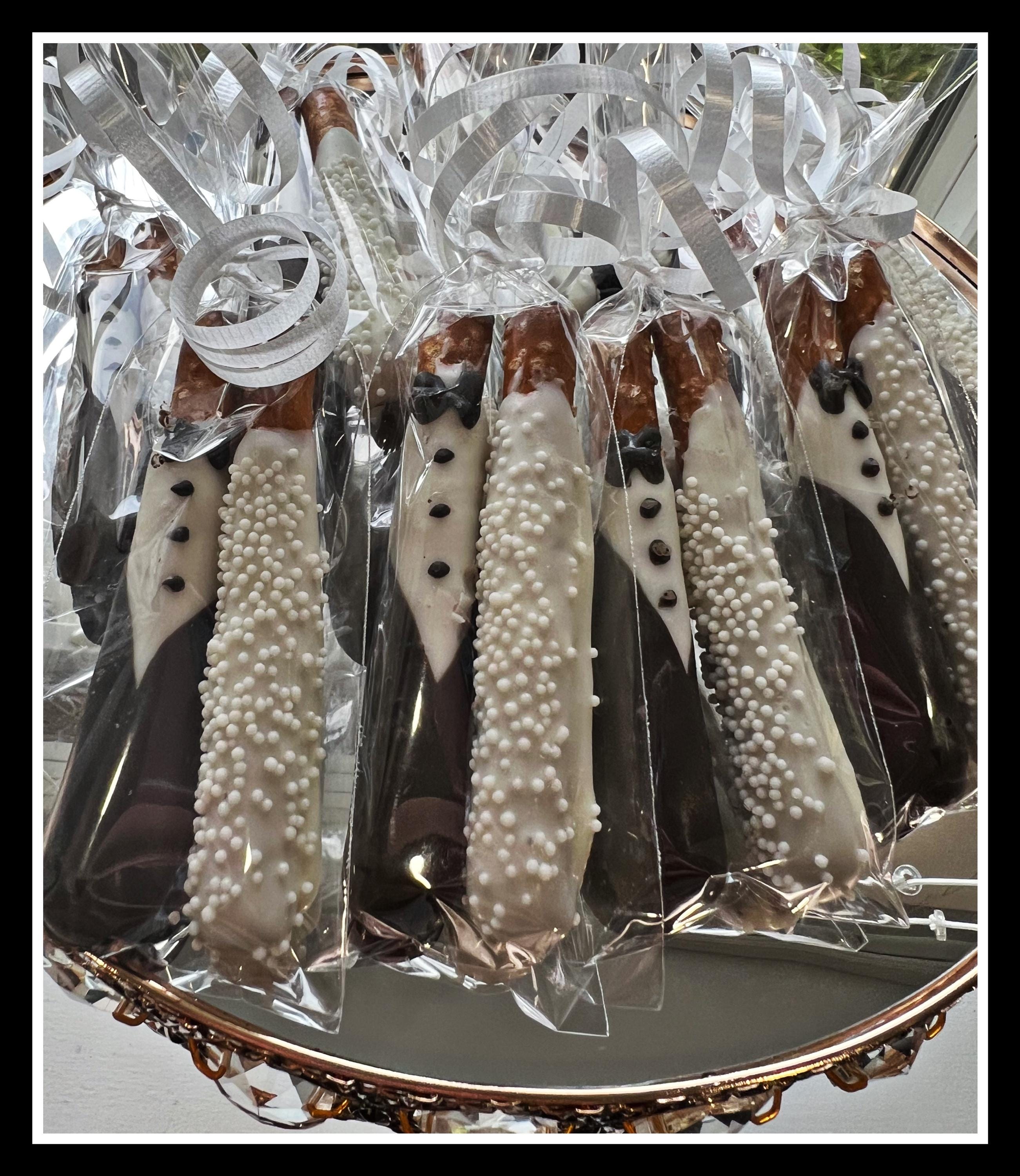 Bride and Groom MINI Chocolate Covered Pretzels, Wedding pretzels, 12 Sets of bride and groom, 24 Pretzels total (12 bride and 12 groom)