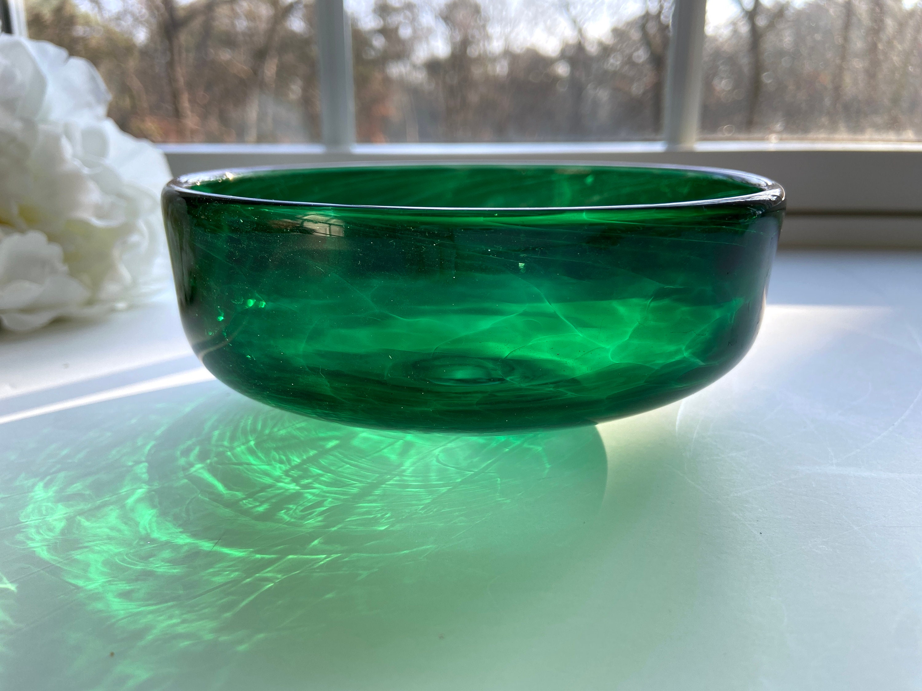 Grüne glasschale