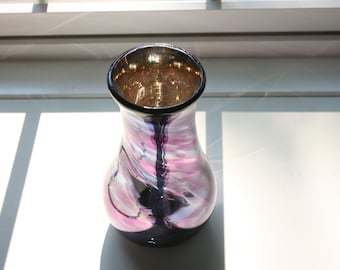 Vase en verre au mercure soufflé à la main : décor dans les tons bleu pourpre