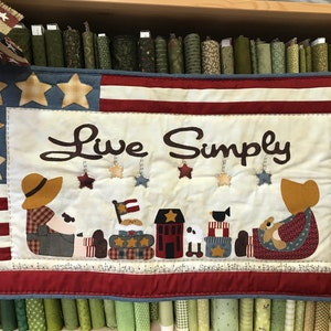 Live Simply sewing pattern in Italian and Spanish
