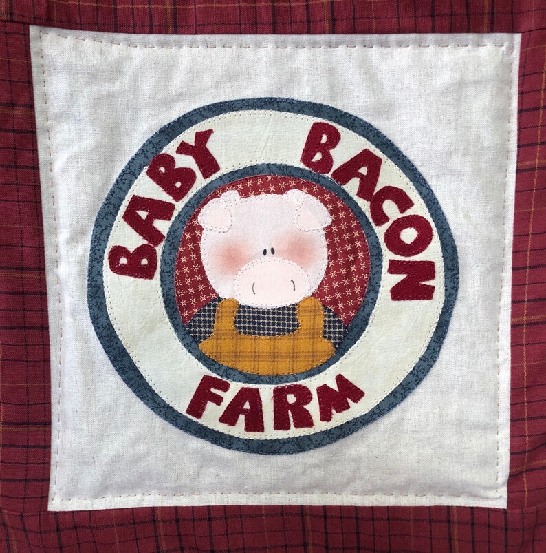 Funny Farm Italian and Spanish Quilt image 3