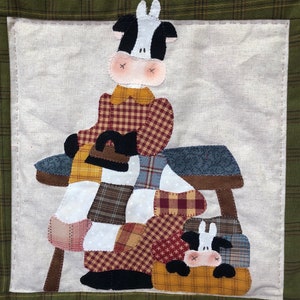 Funny Farm Italian and Spanish Quilt image 6