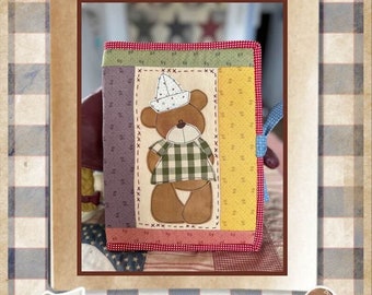 The guardian bear PDF sewing pattern in Italian and Spanish