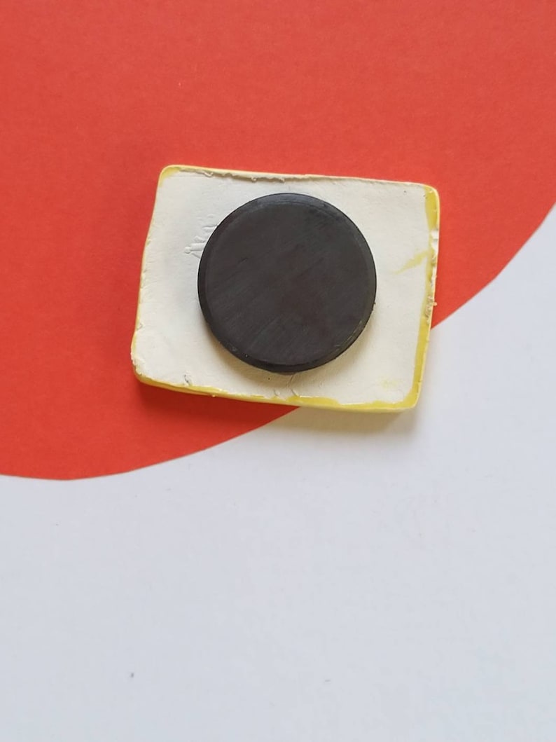 Ceramic Custard Cream Biscuit Magnet image 3
