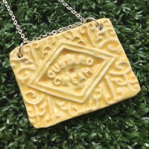 Ceramic Biscuit Necklace Custard Cream image 1