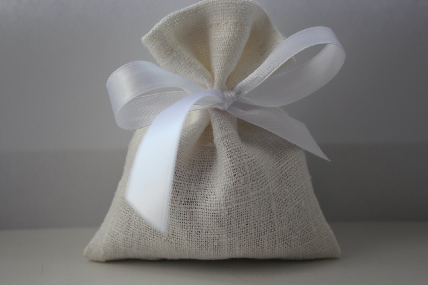 Linen Bag. Set of 150 Wedding Favor Bags. White Linen Bags Medium 4 X 6