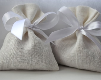 Set of 100 - Wedding Favor, Wedding Bags. White Linen Favor Bags, Sacchetti portaconfetti matrimonio, Linen gift bags