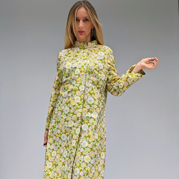 1960s Summer Mod Floral Retro Long Lightweight Summer Coat in Greens and Yellows