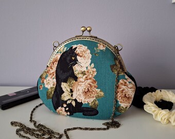 Monedero Kiss Lock con gatos negros y flores, bolso