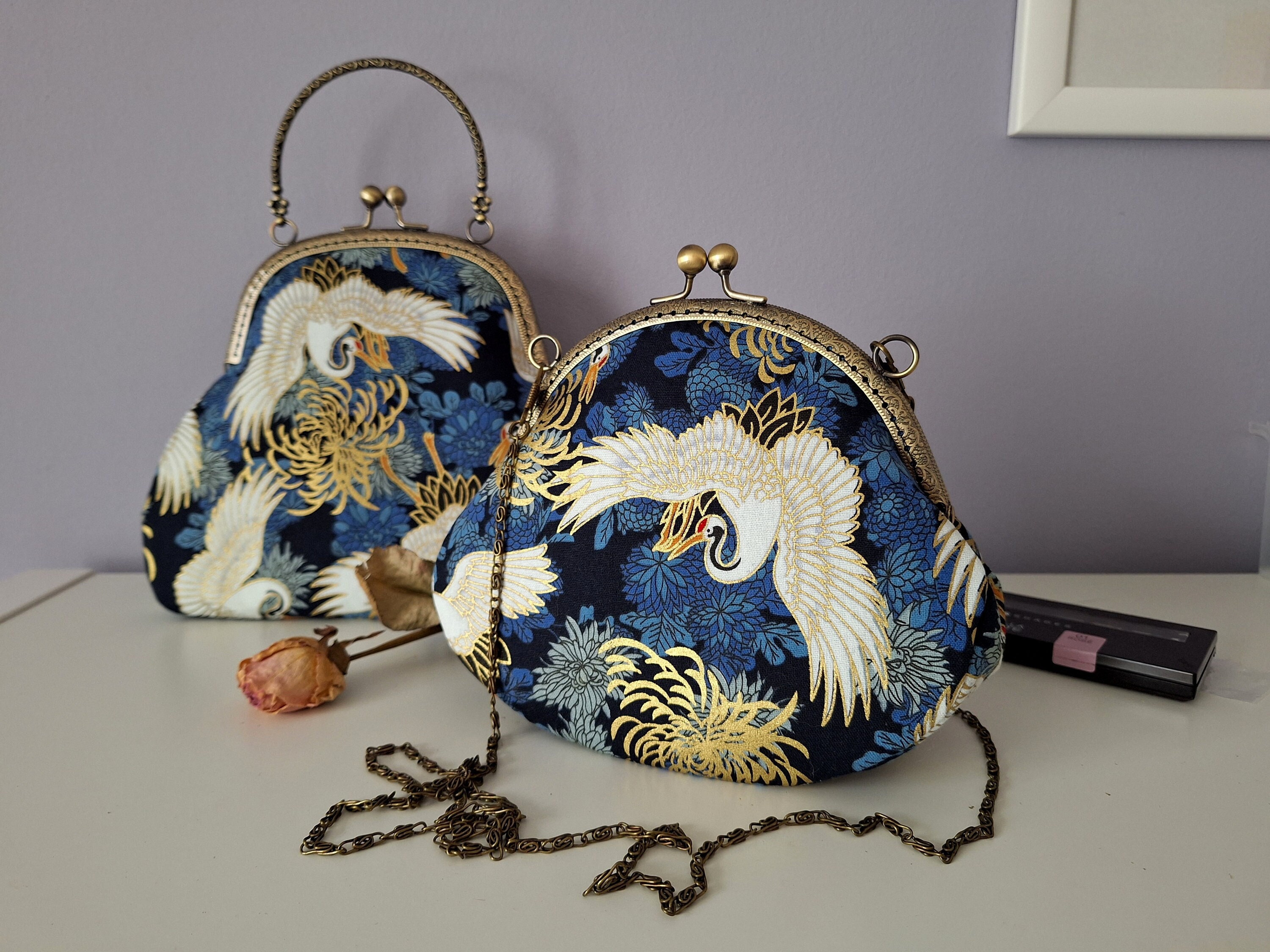 Retro Flying-Crane Clutch Or Kiss-Lock Woman Cranes in Flight Purse, Clutch, Kiss Lock Purse, Metal Frame  main image 2
