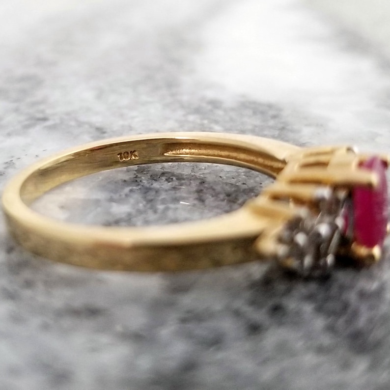 Yellow Gold Band 3.9mm Wide Prong Set Gemstone Pink Oval Gemstone Size 7 10k Ruby and Diamond Ring Estate Jewelry Oval 6mm Tall