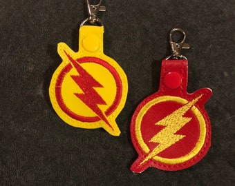 Flash Symbol Key Fob – DC Comics Marine Vinyl Keychain