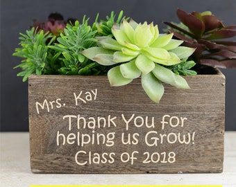 Personalized rustic wood planter, table centerpiece, custom 1 or 2 sides, Gift for teacher, Thank you gift, mentor gift. custom   wp022