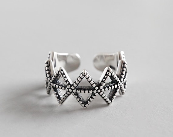 Elegant Sterling Silver Open Pentagram Double Rope-Style Ring