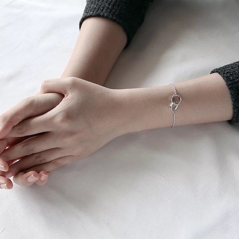 Buckle Circle Geometric Bracelets Bangles Double Ring Slim O Chain Bracelet Bracelet for Women Chain Link Charms Silver Jewelry