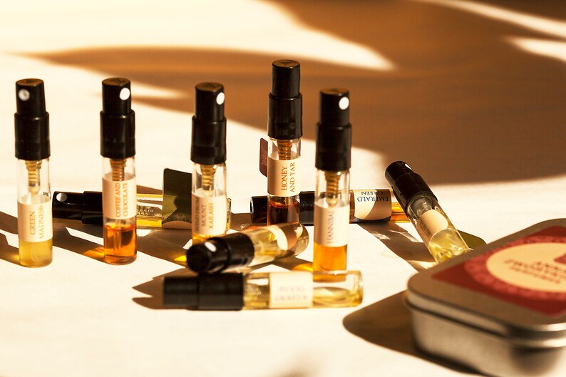 Olfactory art in a bottle sample set: 10 custom sampler pack, any ten samples 1 ml of artisanal perfumes image 4