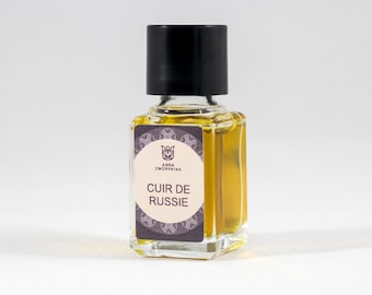 Cuir de Russie (Russian leather) -olfactory art in a bottle. leather and floral fragrance with bergamot,galbanum, tar, jasmine, tobacco