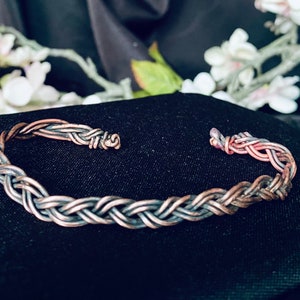 Braided Copper Palm Bracelet - Oxidized