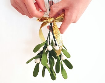 Mistletoe, 100% pure wool felt, christmas hanging, festive season, home decoration, Perth