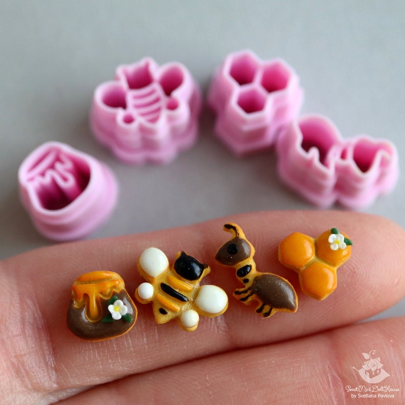 Custom cutter/Printed to ORDER/Set of 4 piecesSet Bee and Ant BA3 PLA plastic. Miniature gingerbread are not included zdjęcie 2