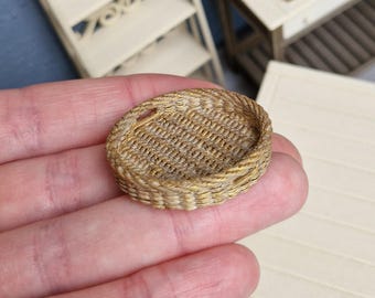 ミニチュアバスケット。PLA樹脂製。3Dプリント対応。ドールハウス用アクセサリー／人形用ミニチュアキッチン。