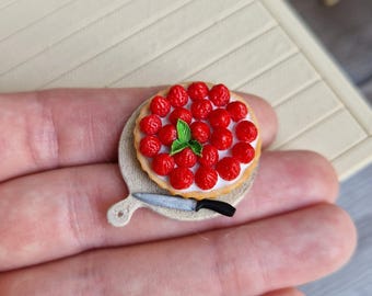 Handmade Polymer Clay Strawberry Miniature Pie, Dollhouse Food Decoration
