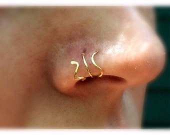 Wavy Triple Hoop Nose Ring for single pierced nose,  22 or 20 gauge wire in silver, gold or rose gold, thin nose hoop