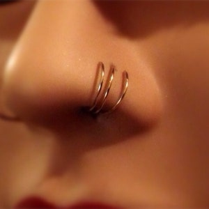 Triple Hoop Nose Ring for single pierced nose, 24, 22 or 20 gauge wire in silver, gold or rose gold, thin nose hoop