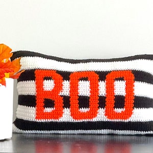 Halloween Crochet Pillow Pattern Crochet Pillow Word DIY Fall Farmhouse Home Decor BOO Stripe Crochet Cushion Pattern Thanksgiving Intarsia