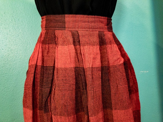 Vintage Red Plaid Mid-Length Skirt with Pockets b… - image 4