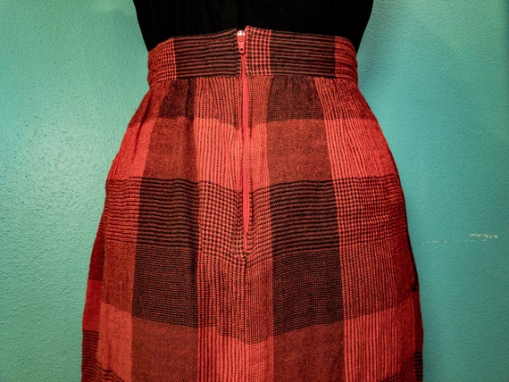 Vintage Red Plaid Mid-Length Skirt with Pockets b… - image 3
