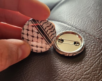 Small-Palestinian Kufiya pin 1.25 inches