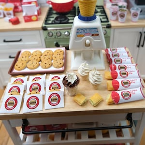 Miniature Dessert, Apple Pie, Paperbag for 1:6 Scale Dolls Food. Handmade by Nadia Michaux