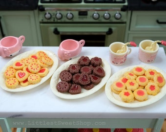 Miniature Butter cookies biscuits for 1:6 Scale Dolls Food. Handmade by Nadia Michaux