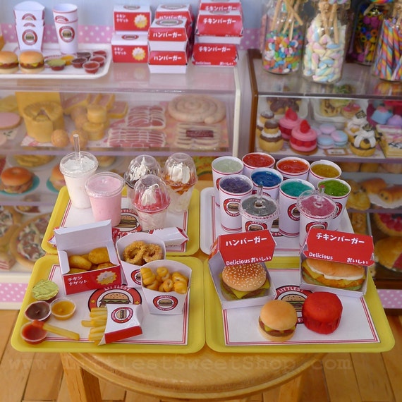 Barbie Doll 1:6 Kitchen Food Mini Chocolate Strawberry Banana Quik Drink