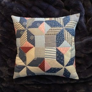 Quilted Grandmillenial Star Patterned Decorative 16” Pillow