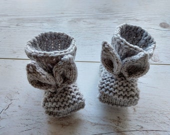 Baby shoes with bunny ears, knitted boots, baby socks with bunny ears, baby slippers, booties, Easter gift for, merino baby boots