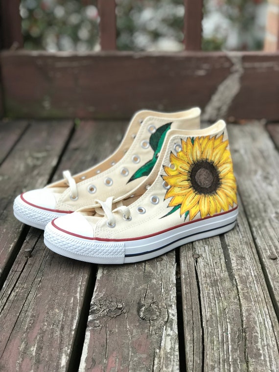 Chaussures Converse de tournesol peintes à la main personnalisées Chaussures Converse de tournesol peintes à la main personnalisées