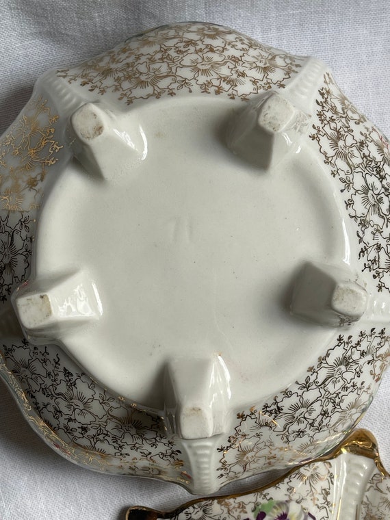 Vintage Footed Trinket Box: Gold Violets Candy Dish View 4