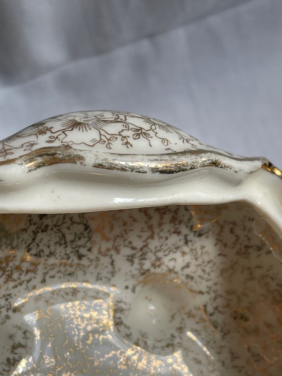 Vintage Footed Trinket Box: Gold Violets Candy Dish View 5