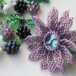 Seed bead pattern, beaded flower, Joie de Vivre Bracelet Tutorial