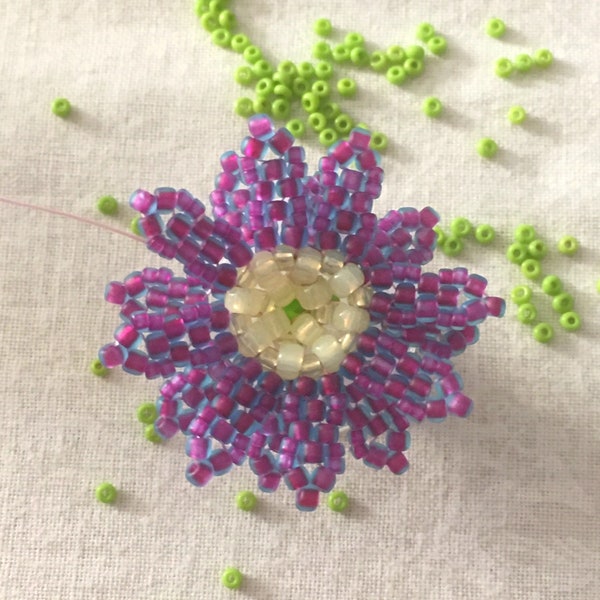 Seed bead pattern, beaded flower, bead weaving, Small Sunflower Tutorial