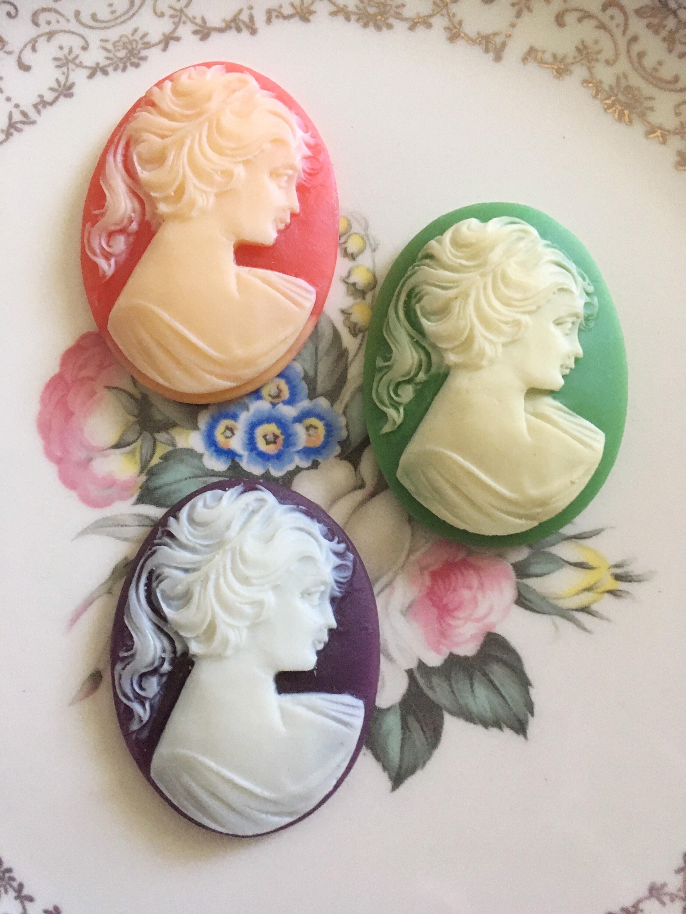 Plastic Cameos 3 pieces mixed colors Antique/vintage acrylic Etsy