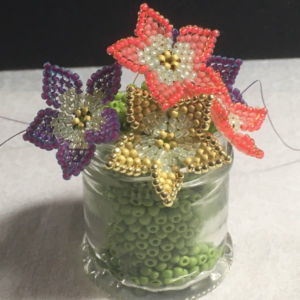 Seed bead pattern, beaded flower, bead design, Small Starflower Tutorial