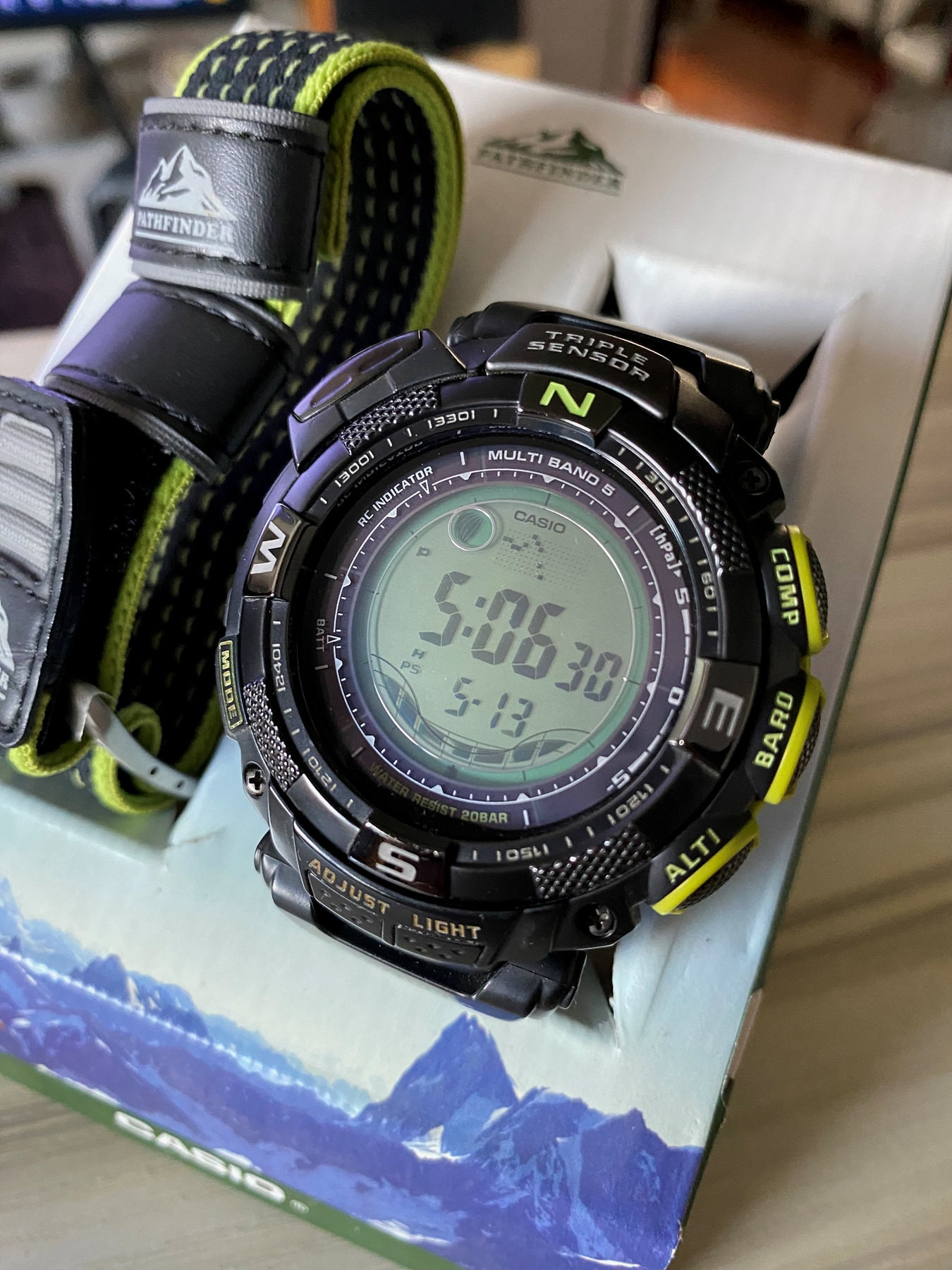 CASIO PATHFINDER PROTREK solar atomic watch PAW1500GB 3