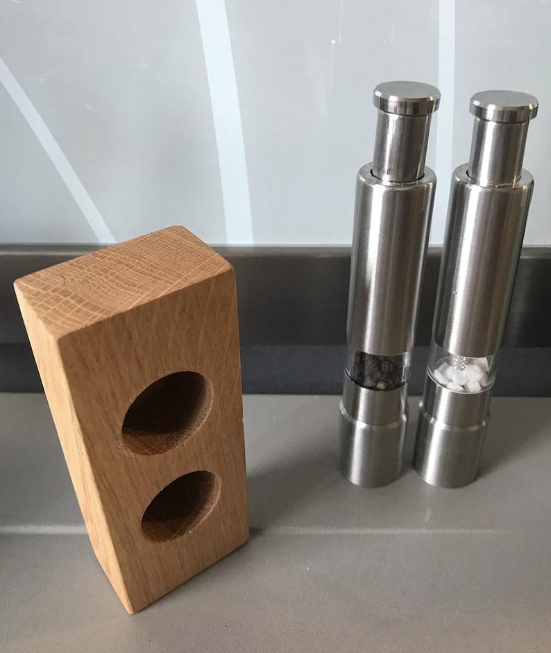 Spice mills I Salt and pepper shakers including wooden stand I ready for shipment within 24 hrs. Salt and pepper grinder immagine 4